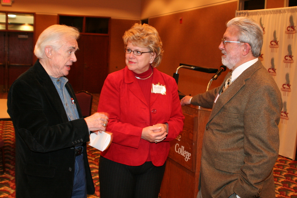 Dr. Ron Hull visits with Dr. Lois Veath and Dr. Joseph Wydeven following Wydeven's keynote address at the society's conference at CSC on Thursday night.