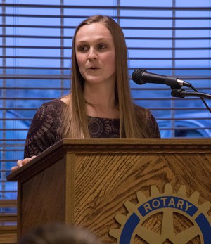 Amanda Leider speaks at annual banquet