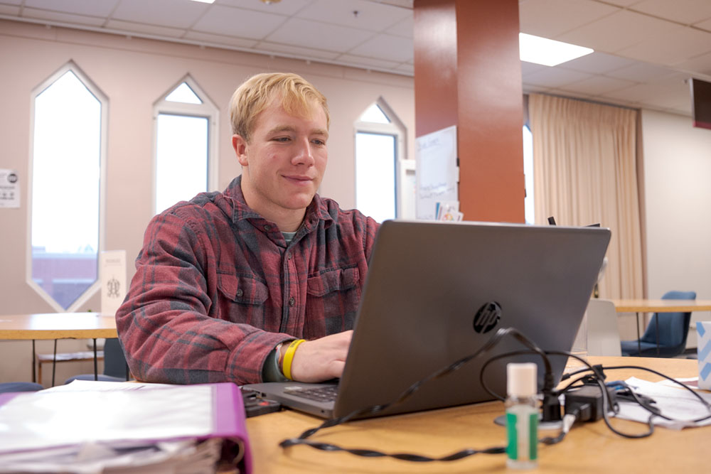 A student works in the Learning Lab